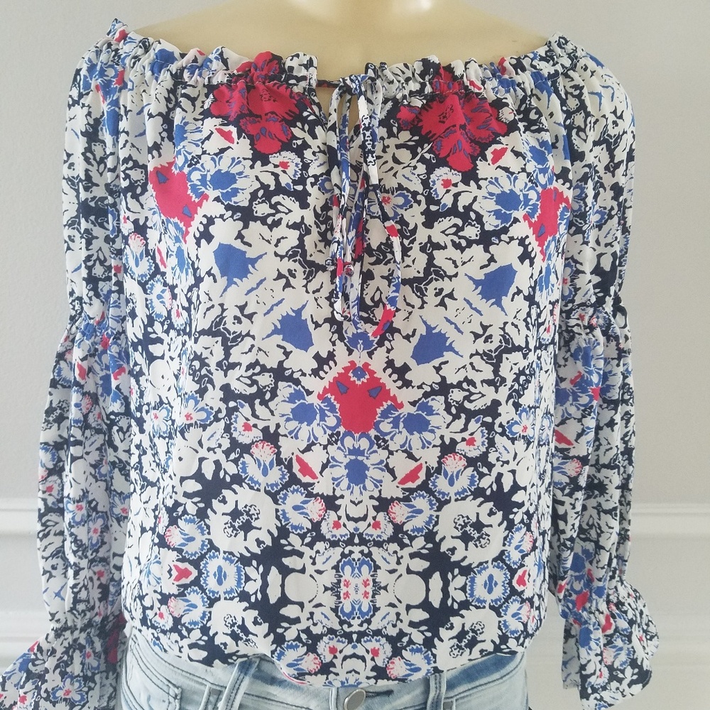 Floral blouse - Picture 5 of 7